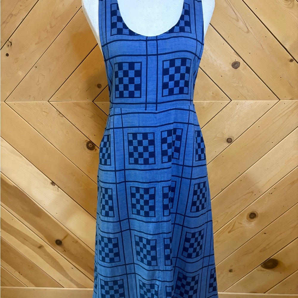 Blue Maxi Sundress with Sleeveless Design and Scoop Neck